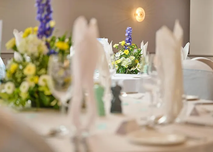 Top-Rated Hotels in the Salisbury Area