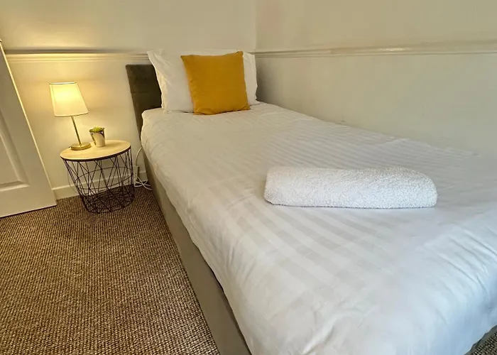 Top Hotels Spalding