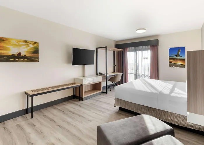 Best Atlanta Hotels with Airport Shuttle