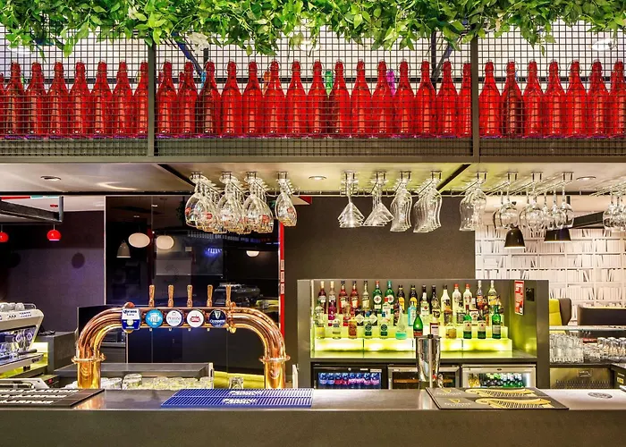 Top-Rated London Hotels for 3 Adults in One Room