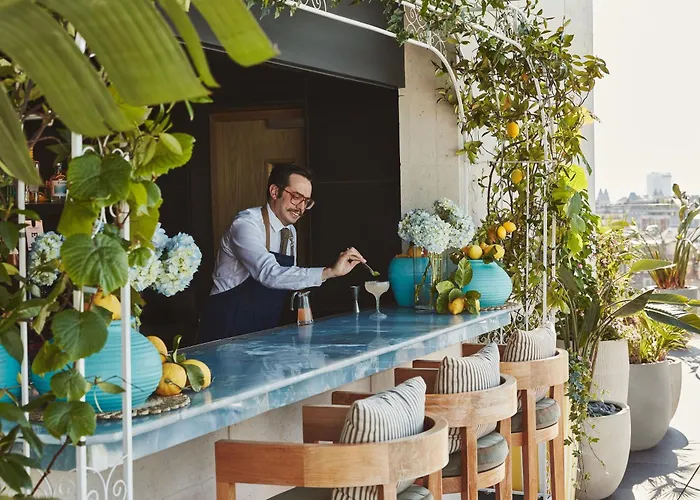 Top Late Check Out Hotels in Vibrant London