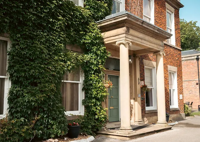 Top-Rated Hotels Near M6 Motorway in Preston