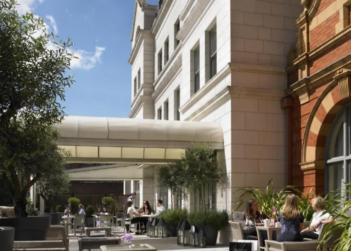 Best 5-star Hotels in Dublin City Centre