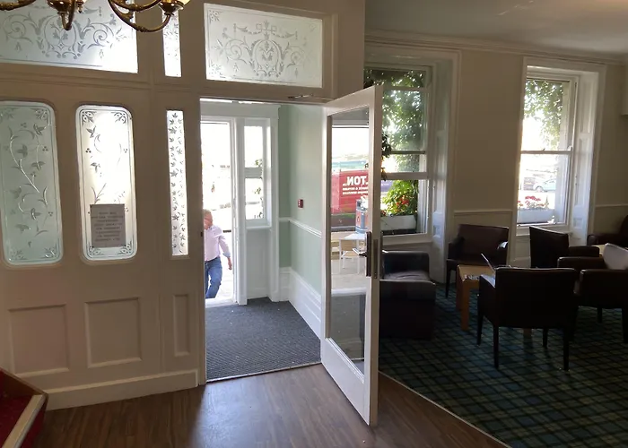 Best Hotels in Weymouth Offering Free Parking