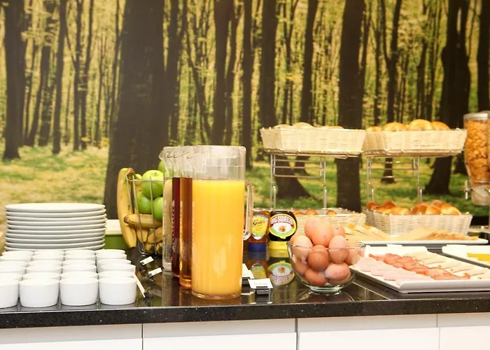 Top Affordable Hotels in Paddington, London