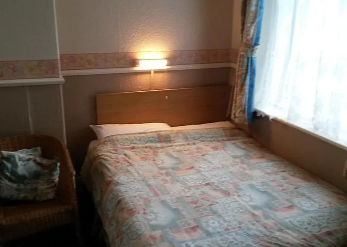 Top Golden Beach Hotels in Blackpool