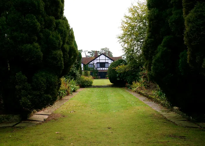 Top Hotels Near Horsham, West Sussex