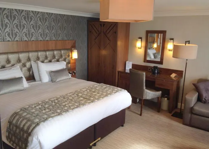 Top Bridlington Hotels with Parking Near Beach