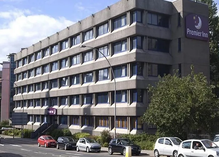 Best Hotels in Aberdeen with Convenient Parking