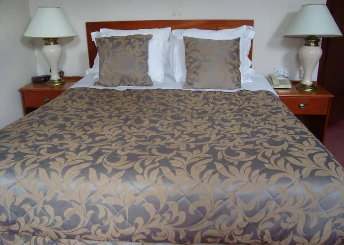 Best Hitchin Hotels & B&Bs