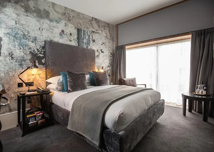 Top-Rated Five Star Hotels in Oxford