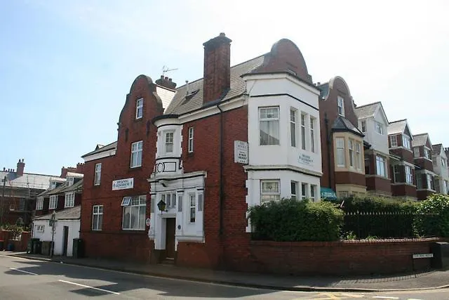 Top Hotels in Newport, Wales