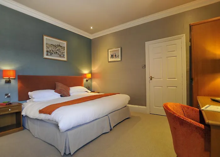 Top Hotels Near Field Place, Worthing
