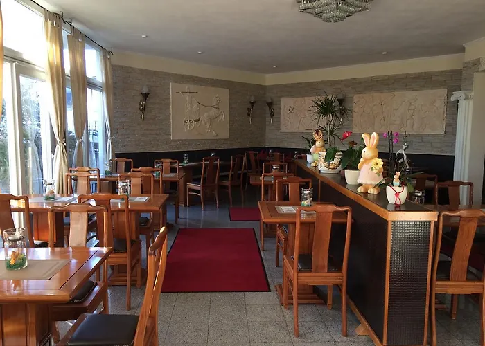 Hotel Restaurant Café Speeter Weisenheim am Berg