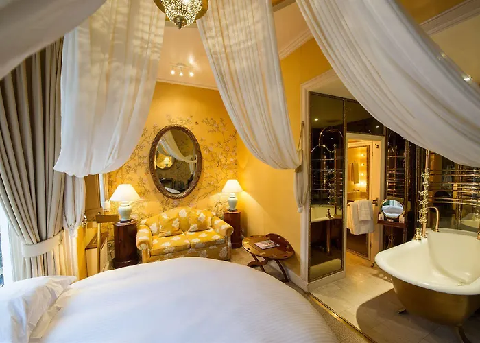 Top London Hotels with Smoking Rooms