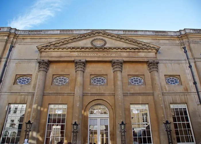 Top Cheap Hotels in Bath for Budget Travelers