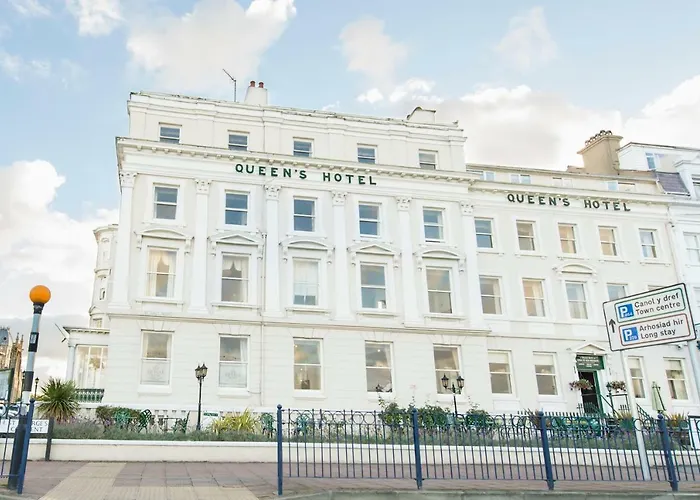 Top Last-Minute Hotels in Llandudno