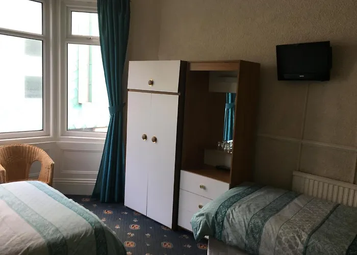Top Golden Beach Hotels in Blackpool