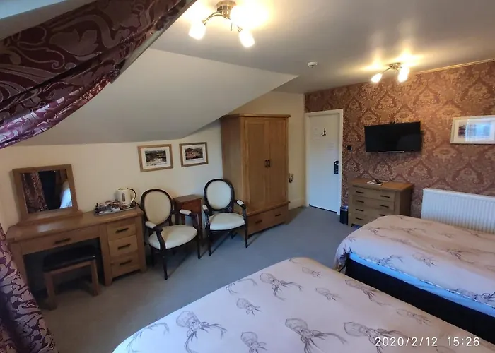 Top Elgin Hotels for an Unforgettable Stay