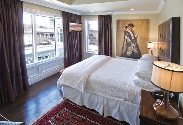 Best Hotels Near Fayetteville AR to Stay Close to All