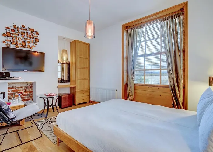 Top-Tier 5 Star Hotels in Vibrant Brighton