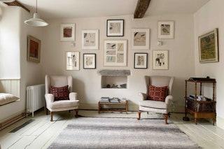 Located above The Table a contemporary art gallery this is a creative space for outoftowners to find their way in...